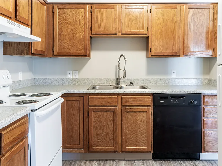 Lynn Park Apartments Welcome to historic Excelsior Springs! — Photo 20