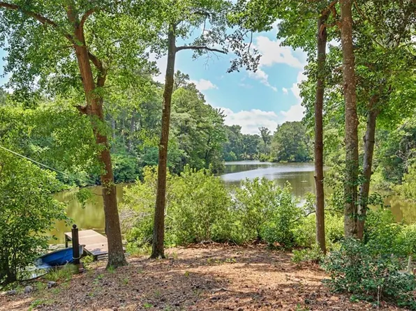 15432 Rollingwood Dr, Carrollton, VA 23314