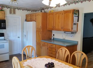 21 Kulas Rd, West Warwick, RI 02893