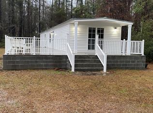 1636 Clubhouse Rd, Summerton, SC 29148