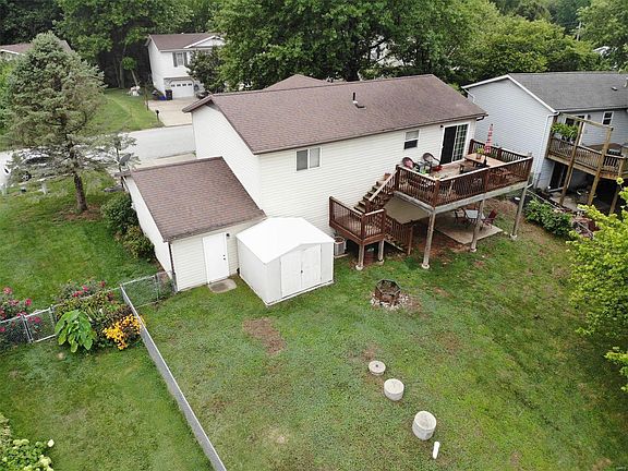 4th image of 414 Saint John Dr