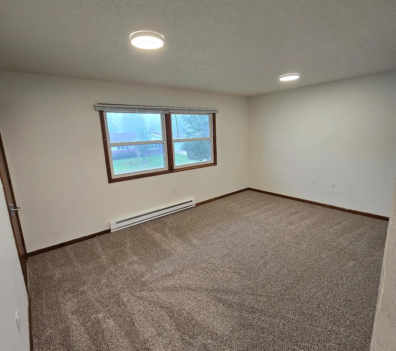616 S Clinton St, Cuba City, WI 53807 — Photo 2
