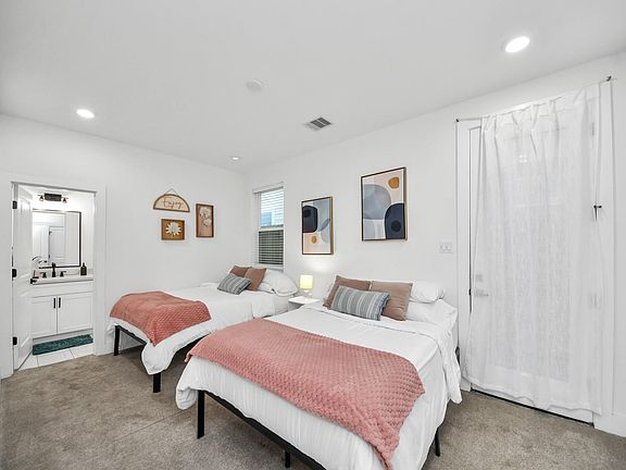 5th image of 3004 Holman St