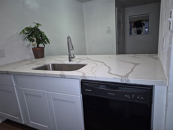 3rd image of 10601 South Dr APT 93