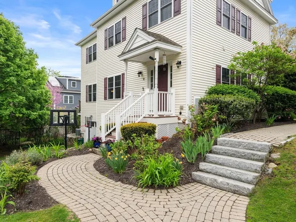 2 Summer Hill Cir, Arlington, MA 02474