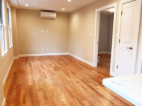 4th image of 3094 34th St APT 5A