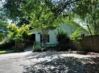 441 Oak St, Hiram, GA 30141