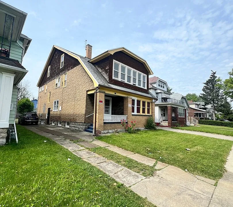 313 Lasalle Ave #2