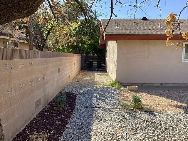 43922 Fenner Ave — Photo 28