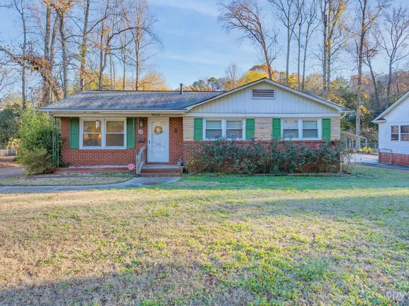 5832 Amity Pl, Charlotte, NC 28212