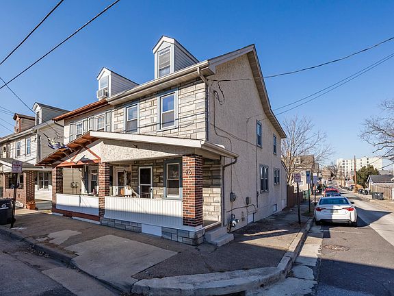 2nd image of 26 E Morgan St