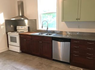 34 Station Rd, Hudson, NY 12534