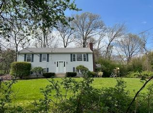 12 Dale Ave, Attleboro, MA 02703