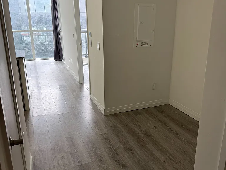 108 Garment St #704 — Photo 6