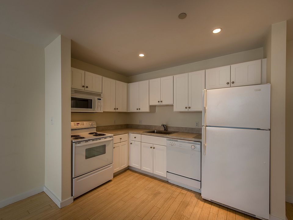 2nd image of 40-42 Albany St #503F