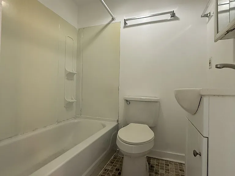 33 Elm St #0 — Photo 2