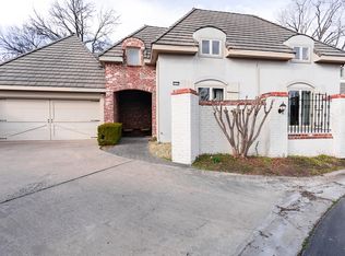 2119 E 48th Pl, Tulsa, OK 74105