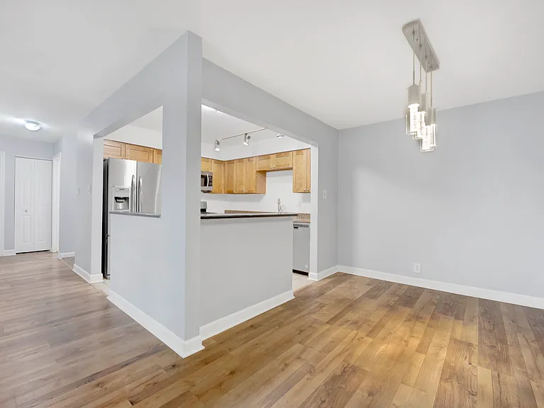 1100 E Randville Dr #211 — Photo 7