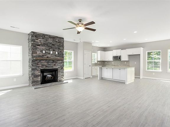 4th image of 2113 Penley Trl Lot 23