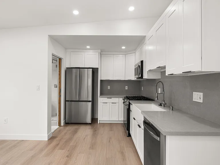 318 1/2 Prospect Ave #1/2 — Photo 8