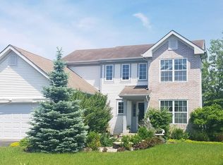 451 Lake Plumleigh Way, Algonquin, IL 60102