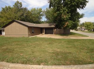 1271 E 143rd St S, Glenpool, OK 74033