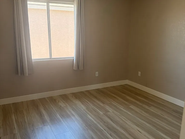 1204 Amber Falls Ln — Photo 2