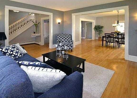 3rd image of 1363 Breda Ave