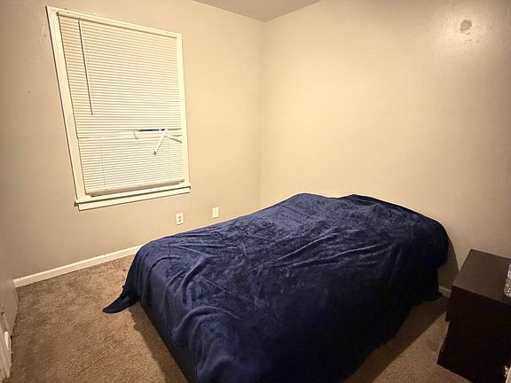 4th image of 3020 W 61st St