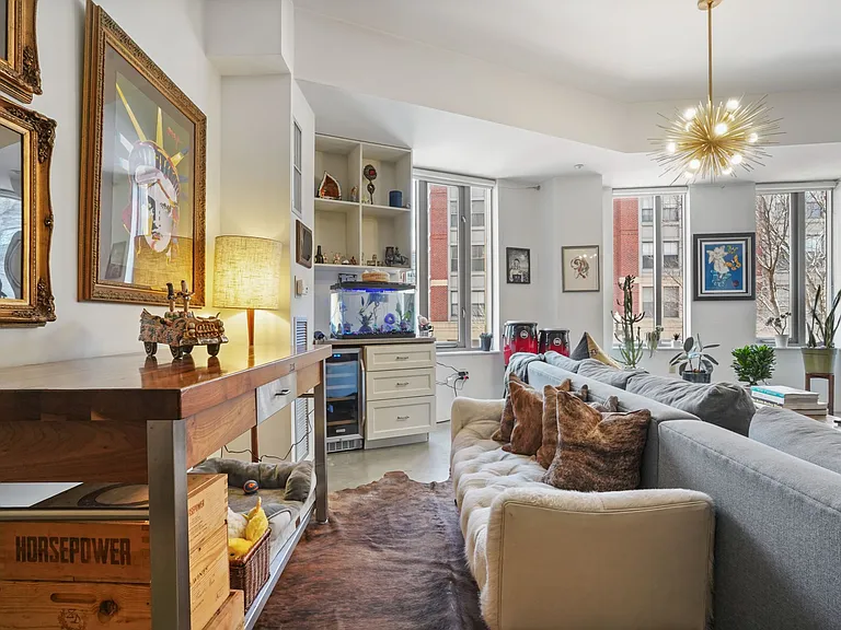 1313 Washington St #215 — Photo 11
