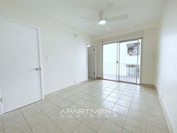 5th image of 2541 Kuhio Ave #403