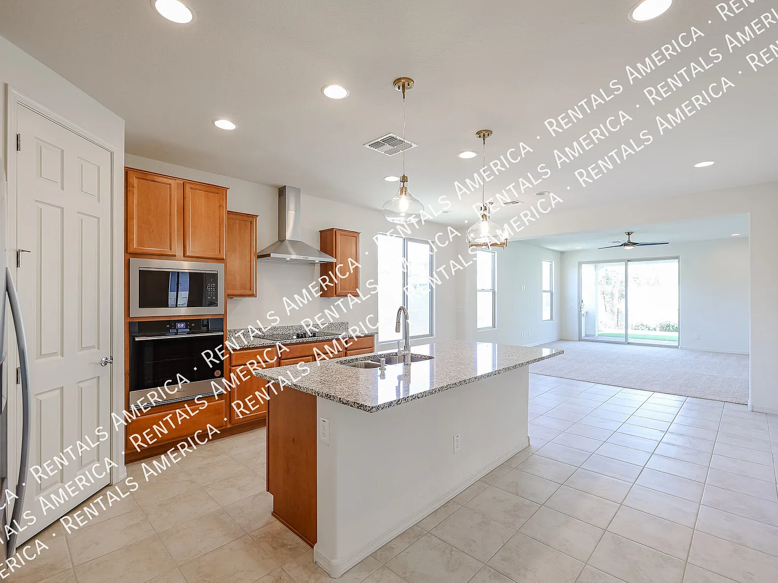 Stonehaven, 3-bedroom, 2 bath — Photo 1