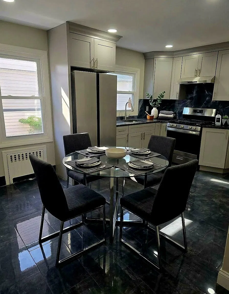 3 bed, $3,400 — Photo 1