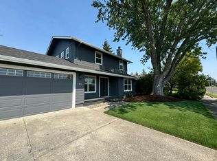 3302 Honeywood St, Eugene, OR 97408