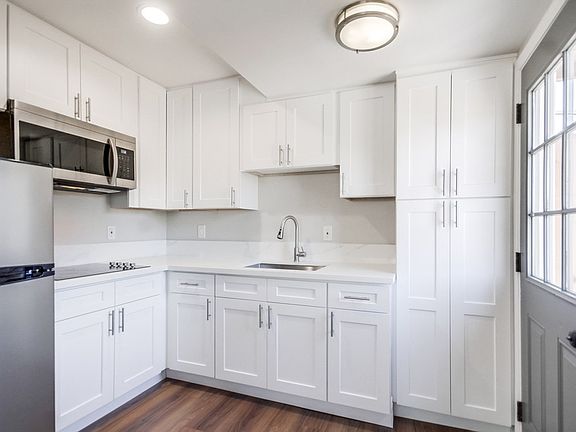 2nd image of 8226 Poinciana Dr