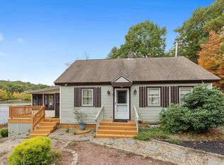 878 South Rd, Ashby, MA 01431