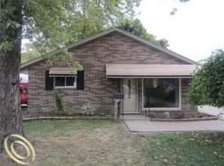 8095 William St, Taylor, MI 48180