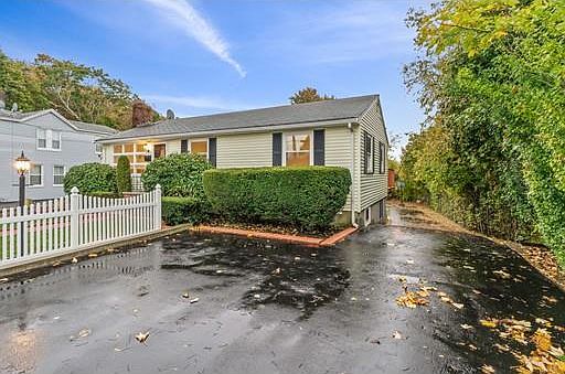 3rd image of 45 Central St