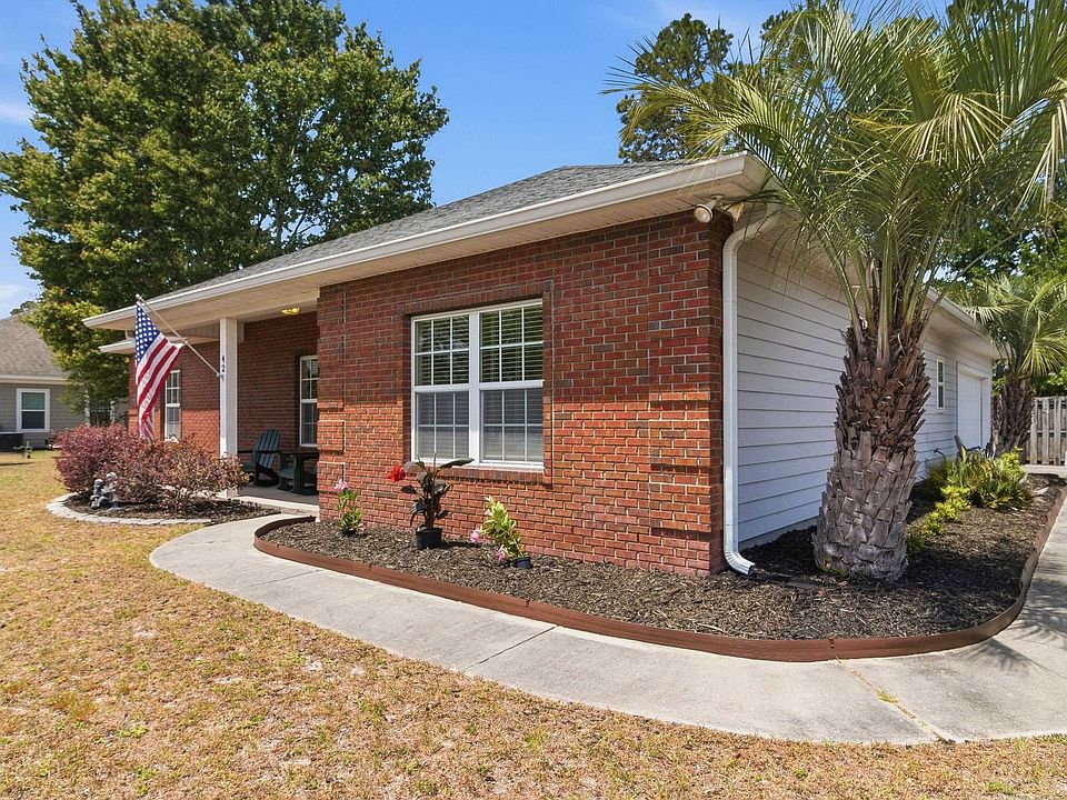 1st image of 42 Sycamore Trl