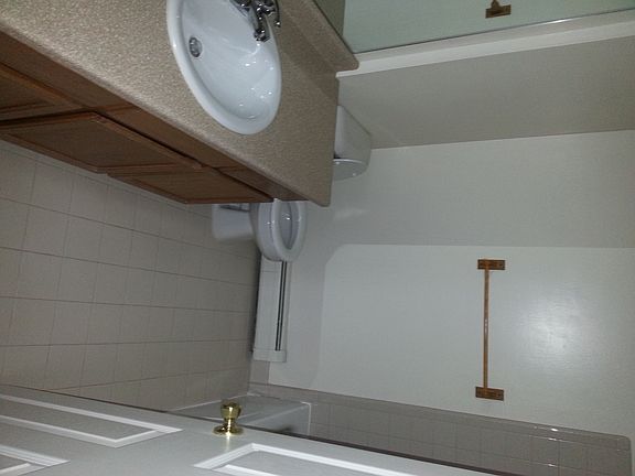 4th image of 7394 Central St APT 5