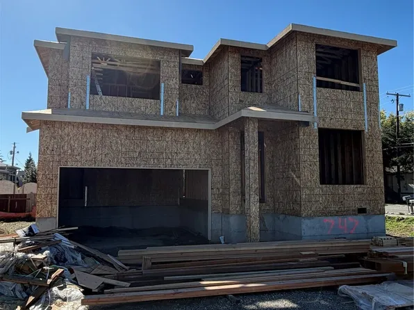 747 Maple Avenue, La Conner, WA 98257