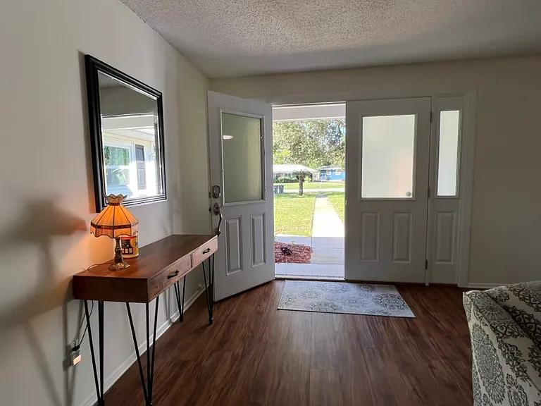 224 Lily Rd — Photo 2