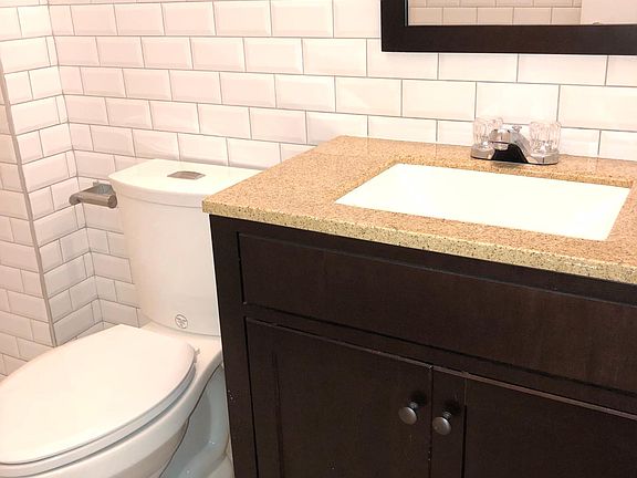 4th image of 1172 Tinton Ave #B