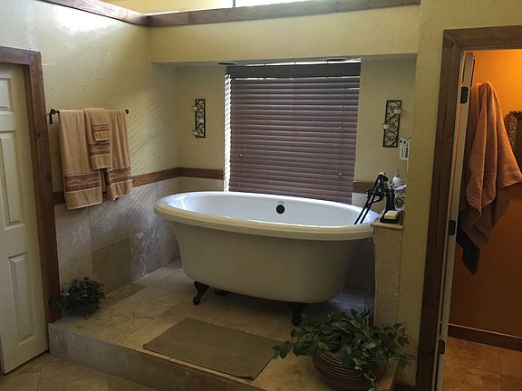 5th image of 3509 Lake Tahoe Dr
