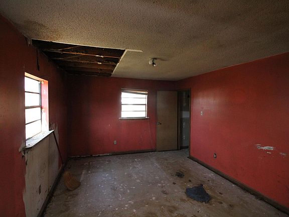 3rd image of 1294 Gausco Ave