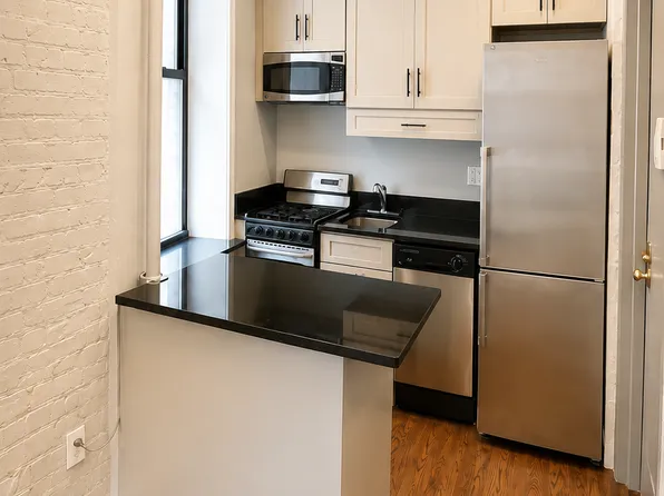 326 East 35th Street image 1 of 4