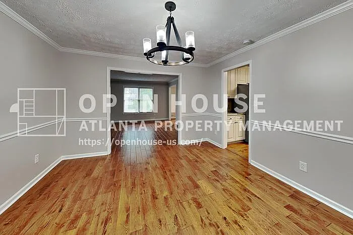 4 bed, 2.5 bath, 2893 sqft, $2,825 — Photo 4