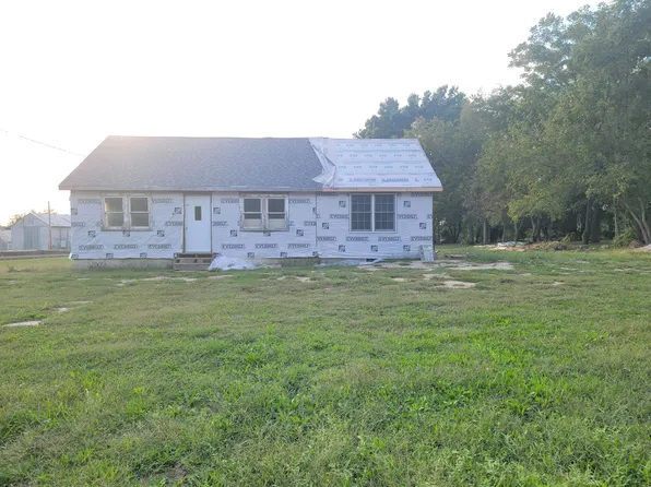 105 N Main St, Nelson, MO 65347