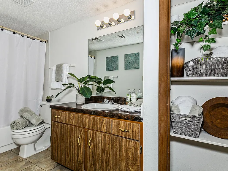 Cedar - 1 Bed / 1 Bath - 650 Sq.Ft.