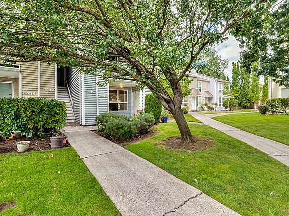 3rd image of 6904 NE 43rd St #B-9